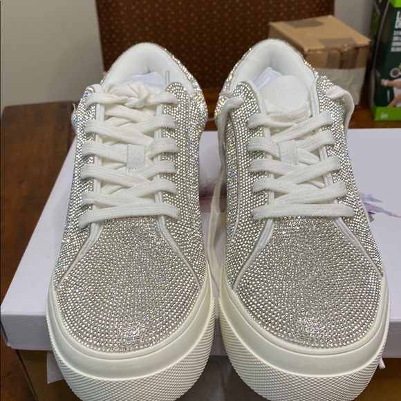 Elegant White and Silver Women\'s Sneakers by Jessica Simpson